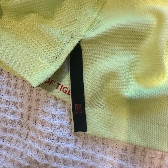 Nike Tiger Woods TW Dri-Fit ADV Golf Polo Shirt DA2995-101 Mens small Yellow - Picture 14 of 16